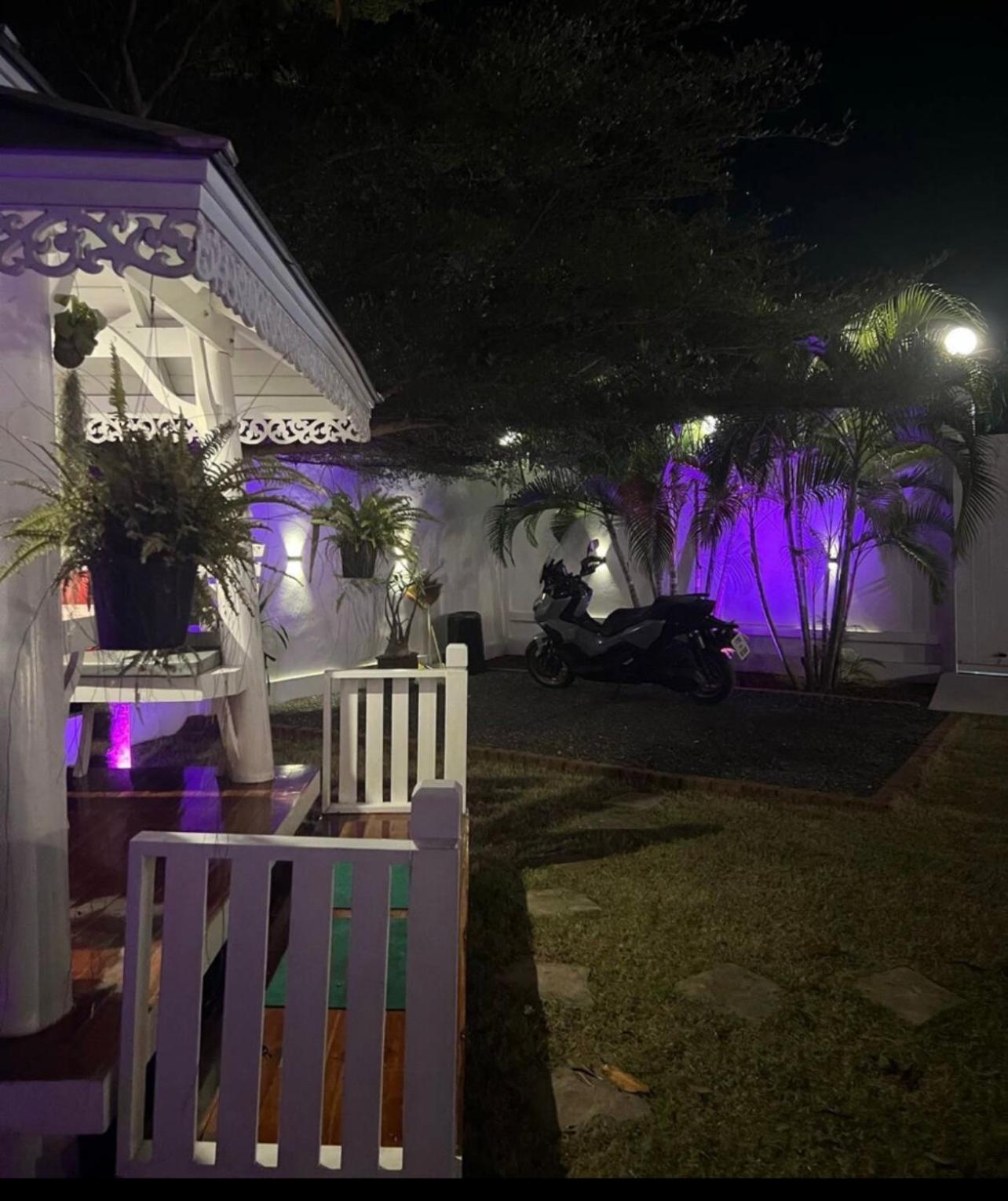 Villa La Luna Szamuj-sziget Kültér fotó